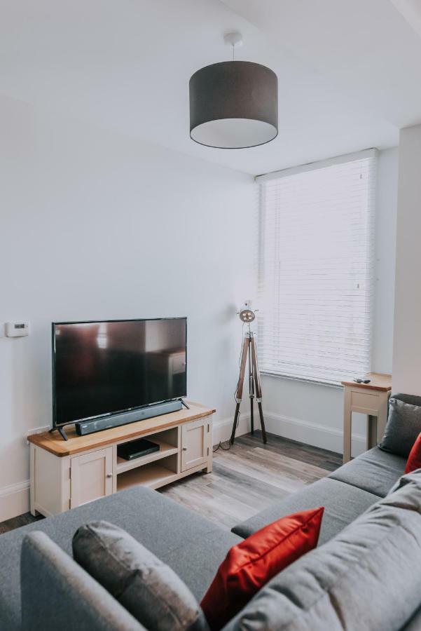 Cavendish House With Secure, Allocated Parking, 2 Mins Walk From Windsor Castle ภายนอก รูปภาพ