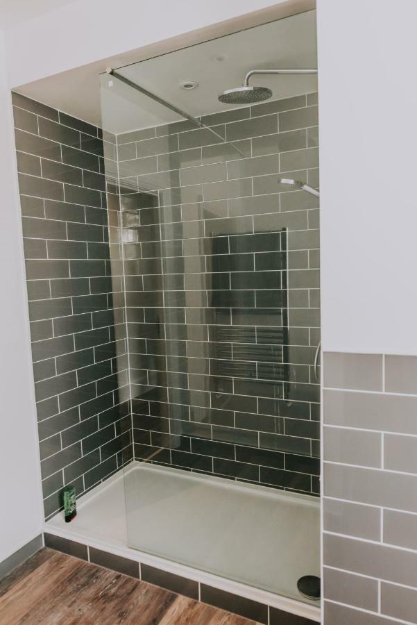 Cavendish House With Secure, Allocated Parking, 2 Mins Walk From Windsor Castle ภายนอก รูปภาพ