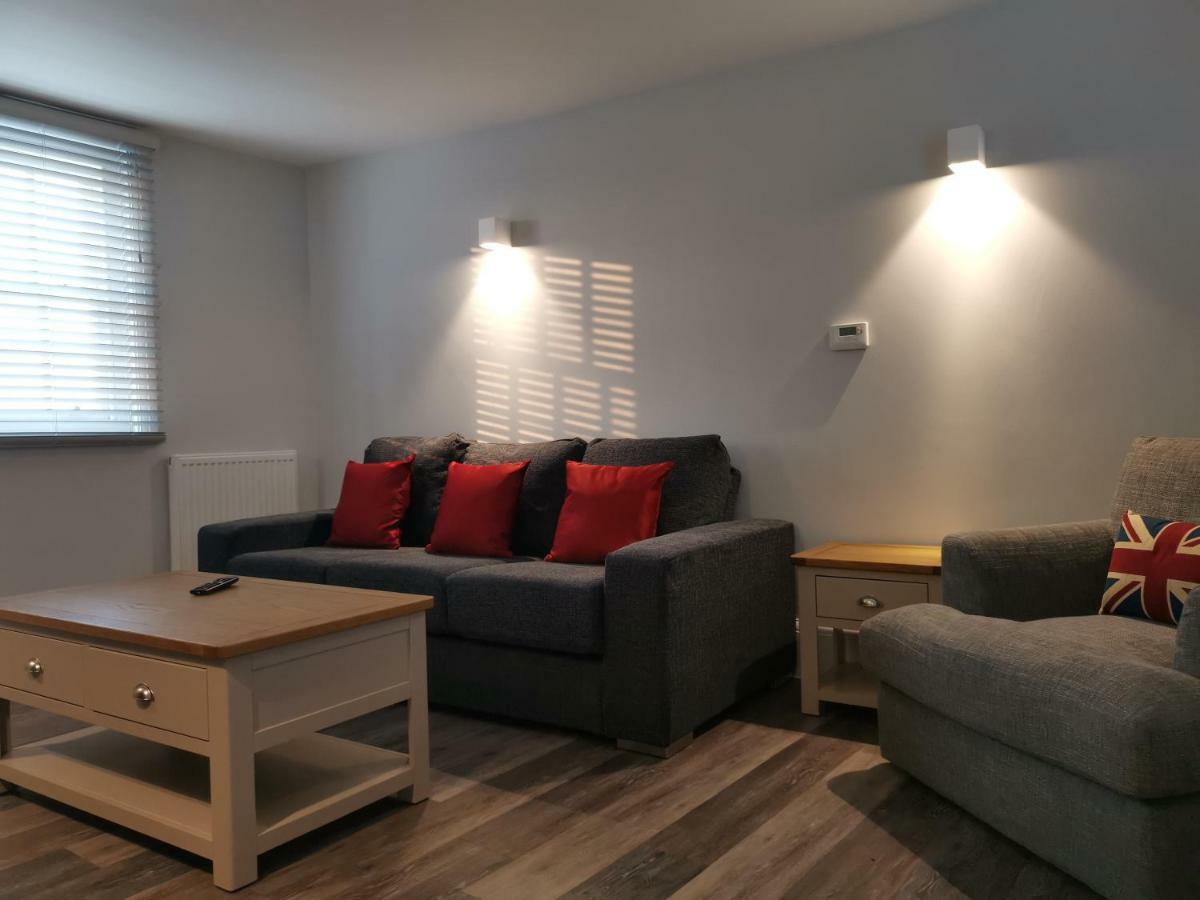 Cavendish House With Secure, Allocated Parking, 2 Mins Walk From Windsor Castle ห้อง รูปภาพ