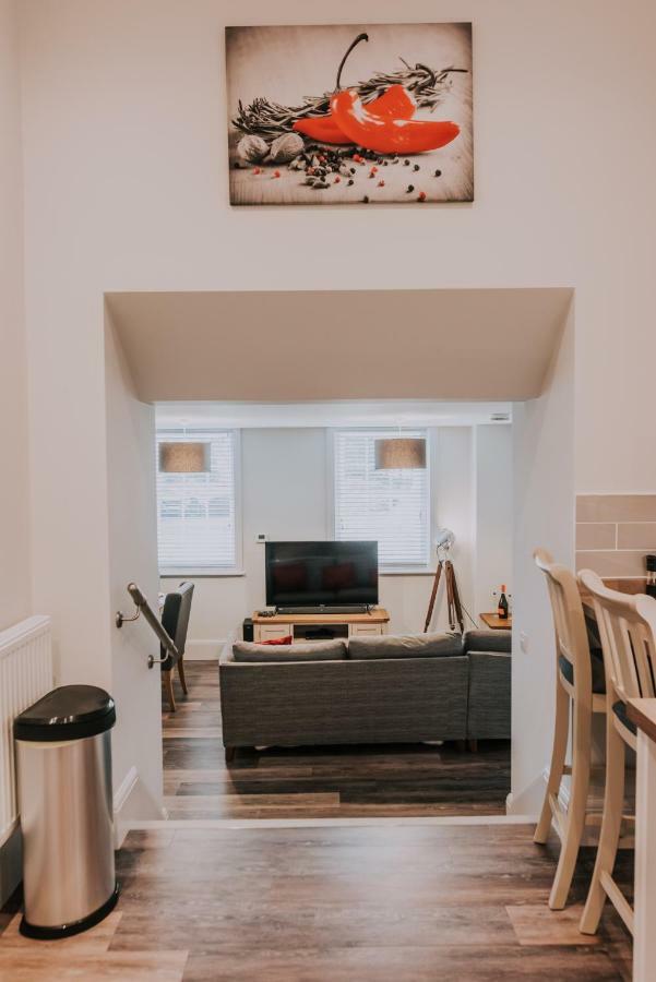 Cavendish House With Secure, Allocated Parking, 2 Mins Walk From Windsor Castle ภายนอก รูปภาพ